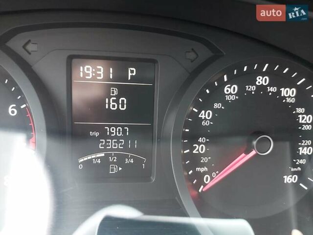 Черный Фольксваген Джетта, объемом двигателя 2.5 л и пробегом 236 тыс. км за 9300 $, фото 9 на Automoto.ua