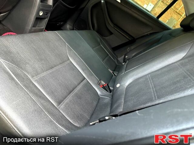 Чорний Фольксваген Джетта, об'ємом двигуна 2.5 л та пробігом 186 тис. км за 8750 $, фото 9 на Automoto.ua