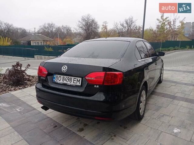 Черный Фольксваген Джетта, объемом двигателя 2.47 л и пробегом 243 тыс. км за 7900 $, фото 3 на Automoto.ua