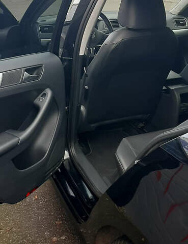 Черный Фольксваген Джетта, объемом двигателя 2.5 л и пробегом 163 тыс. км за 8799 $, фото 58 на Automoto.ua