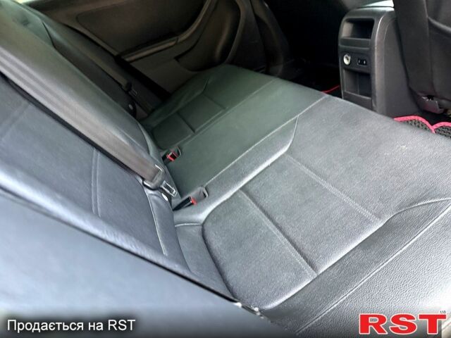 Чорний Фольксваген Джетта, об'ємом двигуна 2.5 л та пробігом 186 тис. км за 8750 $, фото 10 на Automoto.ua