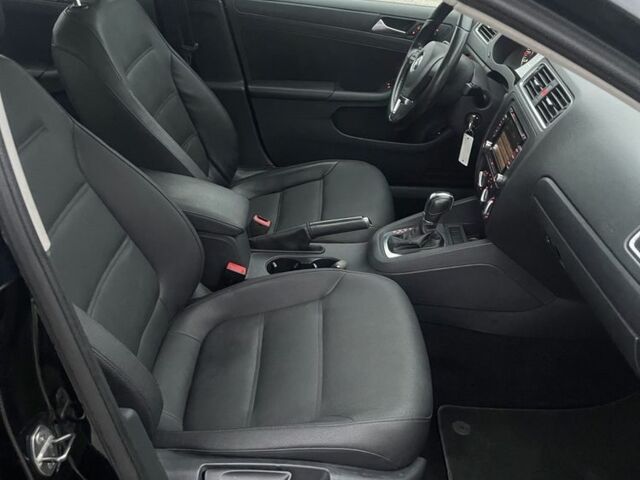 Черный Фольксваген Джетта, объемом двигателя 2.5 л и пробегом 232 тыс. км за 8600 $, фото 18 на Automoto.ua