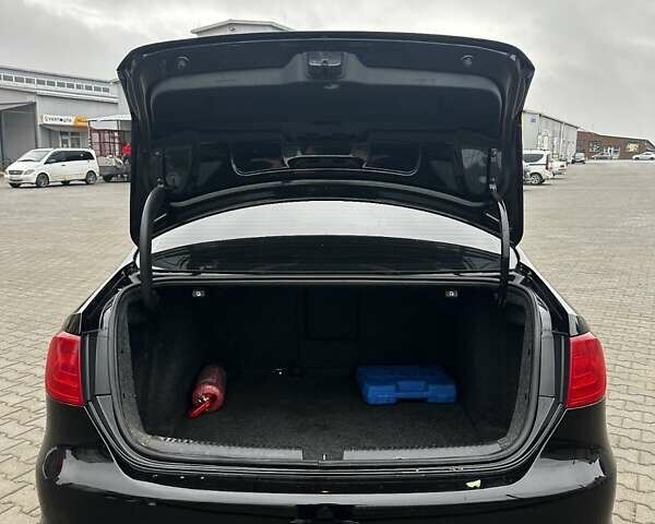 Черный Фольксваген Джетта, объемом двигателя 2.5 л и пробегом 279 тыс. км за 7200 $, фото 5 на Automoto.ua