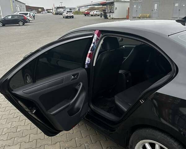 Черный Фольксваген Джетта, объемом двигателя 2.5 л и пробегом 279 тыс. км за 7200 $, фото 10 на Automoto.ua