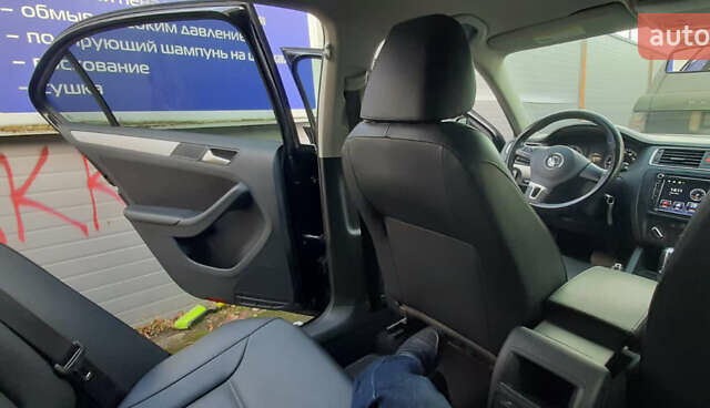 Черный Фольксваген Джетта, объемом двигателя 2.5 л и пробегом 163 тыс. км за 8799 $, фото 48 на Automoto.ua