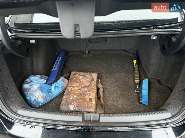 Черный Фольксваген Джетта, объемом двигателя 2.48 л и пробегом 88 тыс. км за 10200 $, фото 12 на Automoto.ua