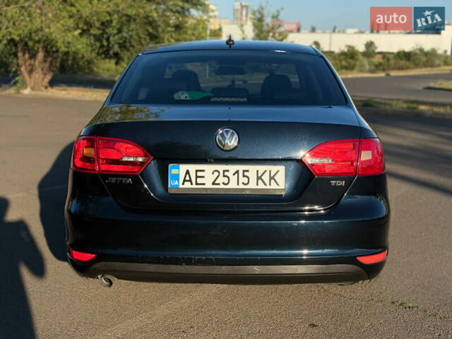 Черный Фольксваген Джетта, объемом двигателя 1.6 л и пробегом 280 тыс. км за 8500 $, фото 16 на Automoto.ua