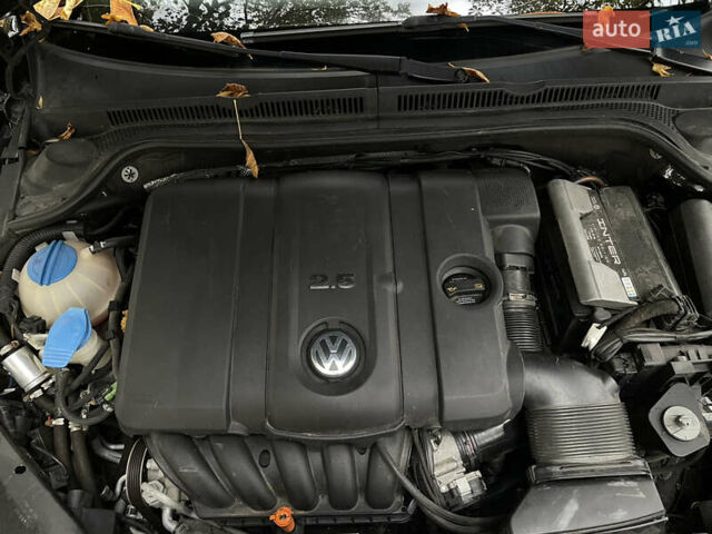 Черный Фольксваген Джетта, объемом двигателя 2.5 л и пробегом 219 тыс. км за 7800 $, фото 16 на Automoto.ua