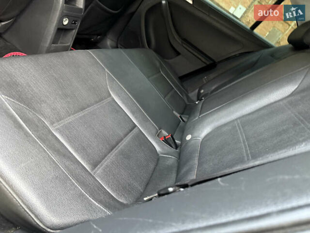 Черный Фольксваген Джетта, объемом двигателя 2.5 л и пробегом 186 тыс. км за 8750 $, фото 34 на Automoto.ua