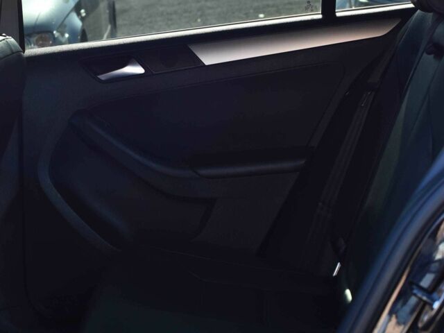 Черный Фольксваген Джетта, объемом двигателя 2.5 л и пробегом 280 тыс. км за 8700 $, фото 16 на Automoto.ua