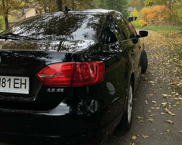 Черный Фольксваген Джетта, объемом двигателя 2.5 л и пробегом 219 тыс. км за 7800 $, фото 4 на Automoto.ua