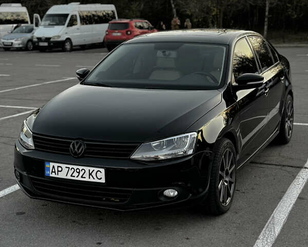 Черный Фольксваген Джетта, объемом двигателя 1.97 л и пробегом 229 тыс. км за 9500 $, фото 2 на Automoto.ua