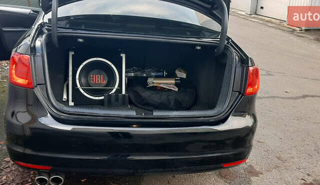 Черный Фольксваген Джетта, объемом двигателя 2.5 л и пробегом 163 тыс. км за 8799 $, фото 14 на Automoto.ua