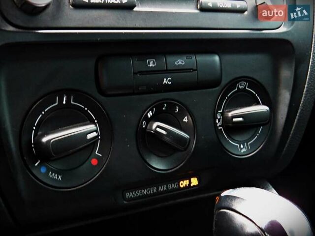 Черный Фольксваген Джетта, объемом двигателя 2 л и пробегом 151 тыс. км за 8800 $, фото 9 на Automoto.ua