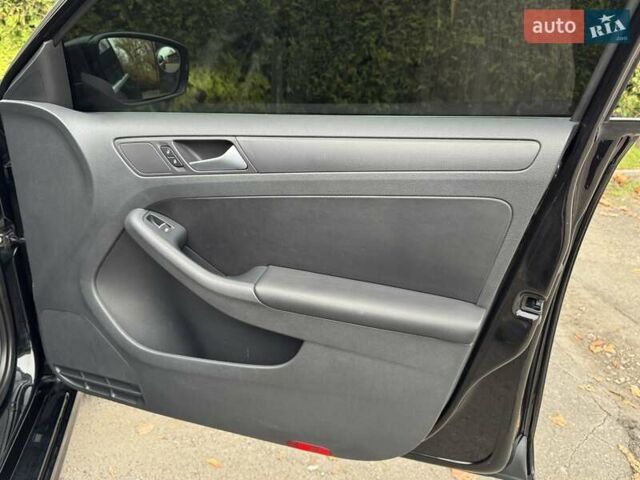 Чорний Фольксваген Джетта, об'ємом двигуна 2.5 л та пробігом 260 тис. км за 8900 $, фото 14 на Automoto.ua