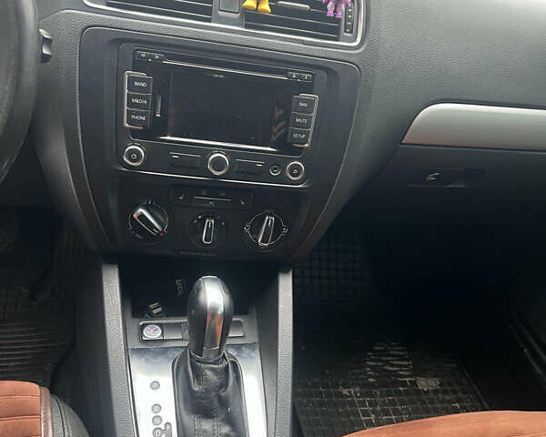 Черный Фольксваген Джетта, объемом двигателя 2.5 л и пробегом 359 тыс. км за 3900 $, фото 20 на Automoto.ua