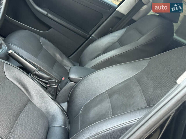 Черный Фольксваген Джетта, объемом двигателя 2.5 л и пробегом 186 тыс. км за 8750 $, фото 26 на Automoto.ua