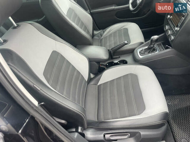 Чорний Фольксваген Джетта, об'ємом двигуна 1.6 л та пробігом 264 тис. км за 8100 $, фото 16 на Automoto.ua