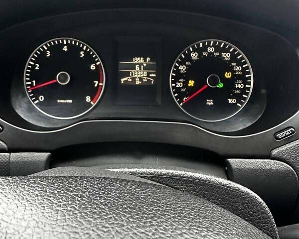 Черный Фольксваген Джетта, объемом двигателя 2.5 л и пробегом 279 тыс. км за 7200 $, фото 7 на Automoto.ua