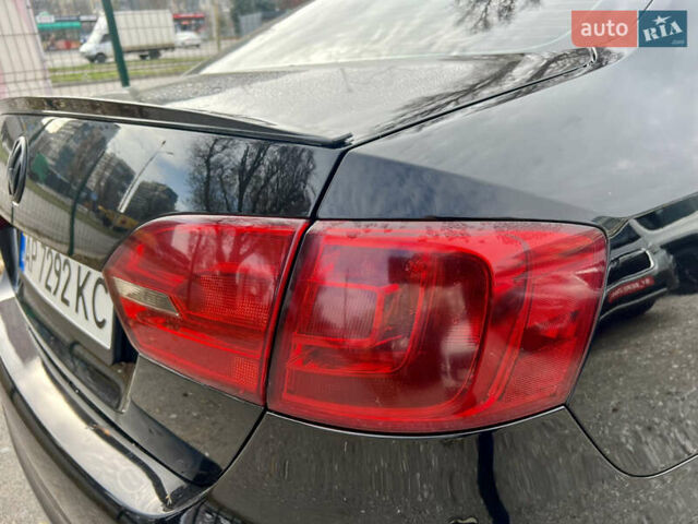 Чорний Фольксваген Джетта, об'ємом двигуна 1.97 л та пробігом 231 тис. км за 9999 $, фото 22 на Automoto.ua