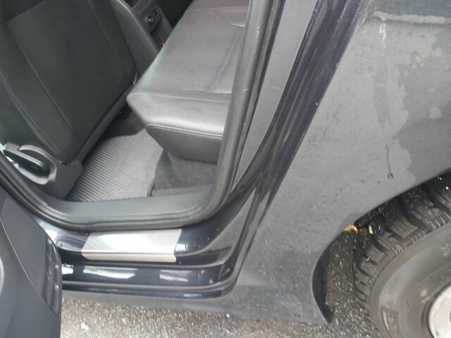 Черный Фольксваген Джетта, объемом двигателя 2.5 л и пробегом 236 тыс. км за 9300 $, фото 9 на Automoto.ua