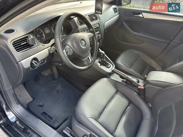 Фольксваген Джетта 2012 в Днепре (Днепропетровске) на Automoto.ua Черный Фольксваген Джетта, объемом двигателя 2.5 л и пробегом 330 тыс. км за 8500 $, фото 14 на Automoto.ua