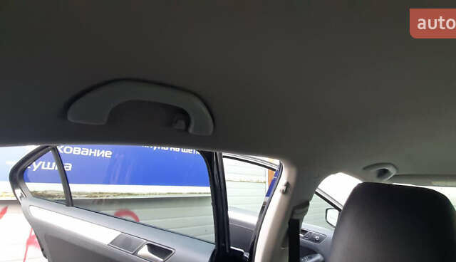 Черный Фольксваген Джетта, объемом двигателя 2.5 л и пробегом 163 тыс. км за 8799 $, фото 49 на Automoto.ua