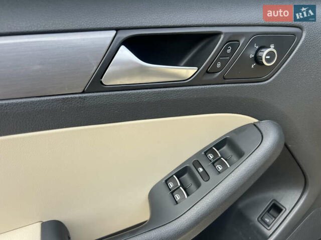 Чорний Фольксваген Джетта, об'ємом двигуна 1.97 л та пробігом 231 тис. км за 9999 $, фото 15 на Automoto.ua