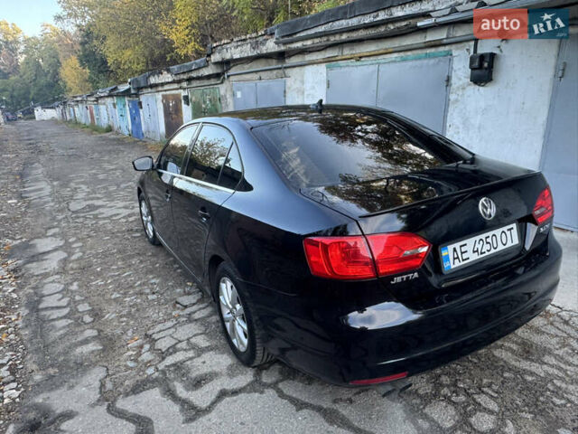 Черный Фольксваген Джетта, объемом двигателя 2.5 л и пробегом 225 тыс. км за 9800 $, фото 2 на Automoto.ua