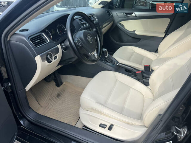 Чорний Фольксваген Джетта, об'ємом двигуна 1.97 л та пробігом 231 тис. км за 9999 $, фото 10 на Automoto.ua