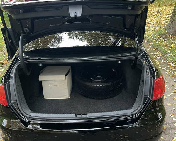 Черный Фольксваген Джетта, объемом двигателя 2.5 л и пробегом 219 тыс. км за 7800 $, фото 14 на Automoto.ua