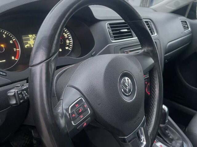 Черный Фольксваген Джетта, объемом двигателя 2.5 л и пробегом 232 тыс. км за 8600 $, фото 11 на Automoto.ua