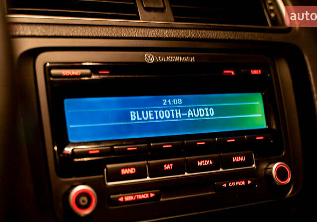 Фольксваген Джетта 2012 в Изюме на Automoto.ua Черный Фольксваген Джетта, объемом двигателя 2.5 л и пробегом 289 тыс. км за 5999 $, фото 11 на Automoto.ua