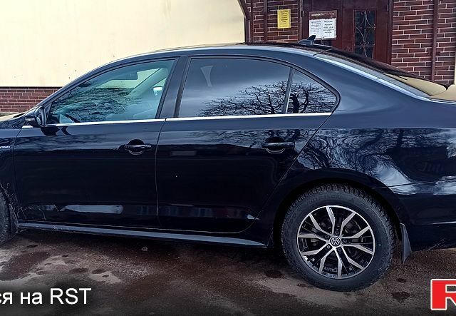 Черный Фольксваген Джетта, объемом двигателя 1.4 л и пробегом 230 тыс. км за 7800 $, фото 1 на Automoto.ua
