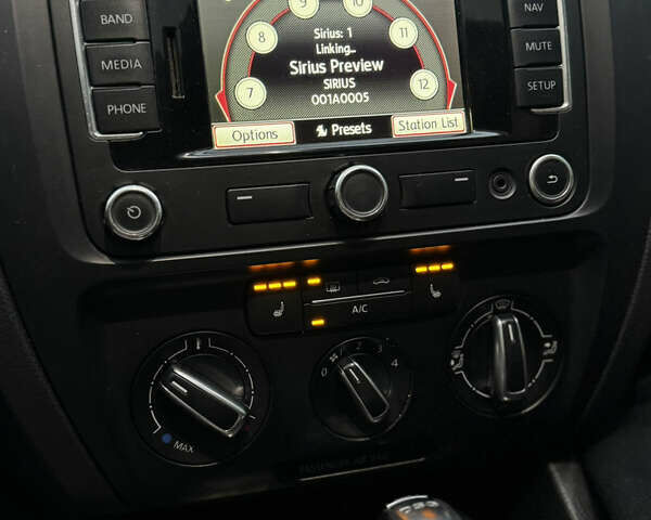 Черный Фольксваген Джетта, объемом двигателя 1.97 л и пробегом 229 тыс. км за 9500 $, фото 21 на Automoto.ua