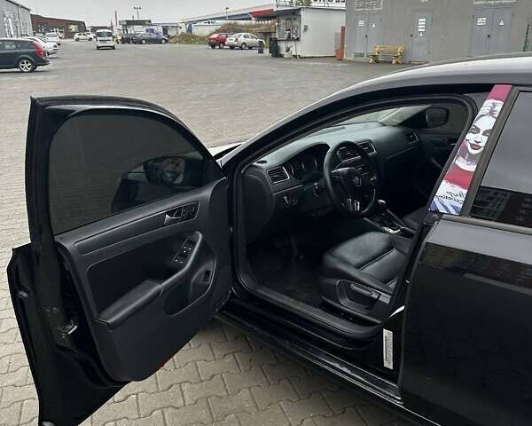 Черный Фольксваген Джетта, объемом двигателя 2.5 л и пробегом 279 тыс. км за 7200 $, фото 8 на Automoto.ua