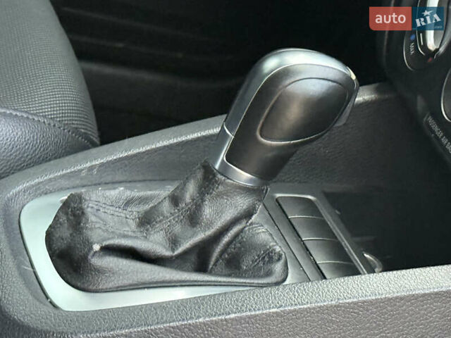 Черный Фольксваген Джетта, объемом двигателя 2.5 л и пробегом 186 тыс. км за 8750 $, фото 55 на Automoto.ua