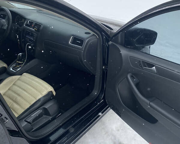 Черный Фольксваген Джетта, объемом двигателя 1.98 л и пробегом 245 тыс. км за 9000 $, фото 11 на Automoto.ua