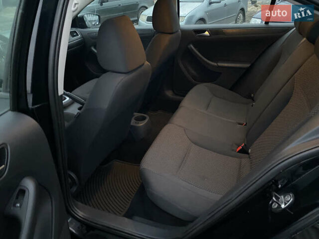 Черный Фольксваген Джетта, объемом двигателя 1.98 л и пробегом 230 тыс. км за 7350 $, фото 7 на Automoto.ua