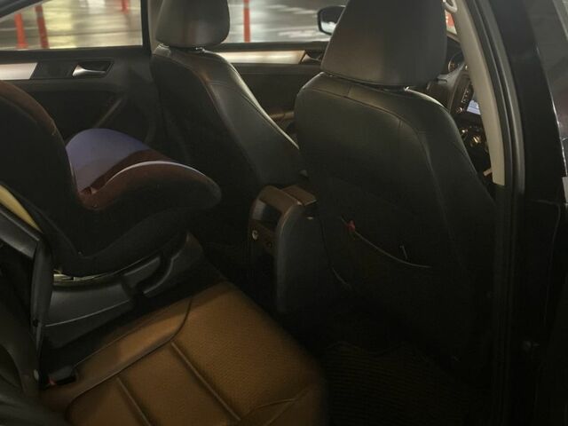 Черный Фольксваген Джетта, объемом двигателя 2.5 л и пробегом 364 тыс. км за 6499 $, фото 6 на Automoto.ua