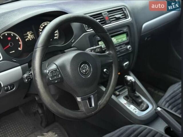 Чорний Фольксваген Джетта, об'ємом двигуна 2 л та пробігом 201 тис. км за 7499 $, фото 7 на Automoto.ua