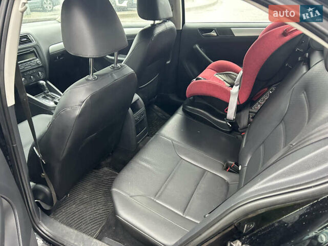 Чорний Фольксваген Джетта, об'ємом двигуна 2.48 л та пробігом 194 тис. км за 7500 $, фото 8 на Automoto.ua