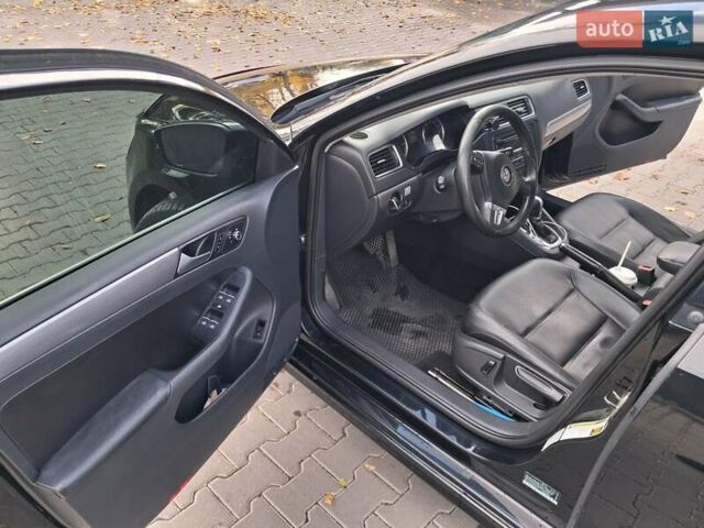 Фольксваген Джетта 2013 в Львове на Automoto.ua Черный Фольксваген Джетта, объемом двигателя 1.97 л и пробегом 278 тыс. км за 8499 $, фото 12 на Automoto.ua