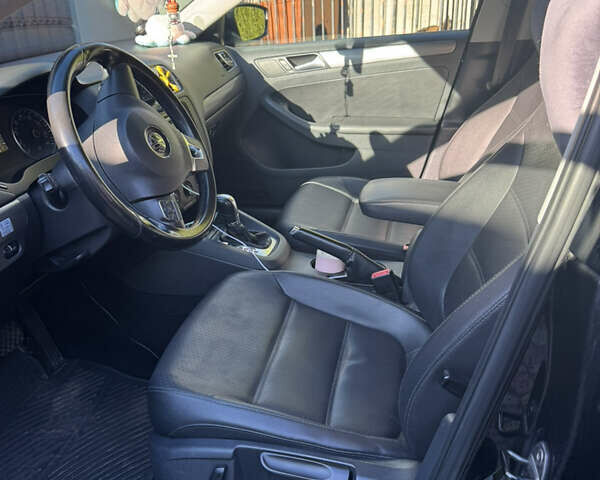 Черный Фольксваген Джетта, объемом двигателя 2 л и пробегом 103 тыс. км за 10400 $, фото 9 на Automoto.ua