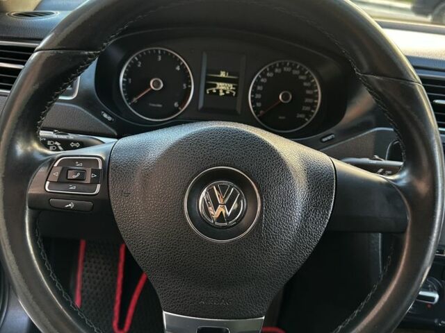 Черный Фольксваген Джетта, объемом двигателя 2 л и пробегом 300 тыс. км за 8500 $, фото 4 на Automoto.ua