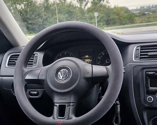 Фольксваген Джетта 2013 в Львове на Automoto.ua Черный Фольксваген Джетта, объемом двигателя 1.98 л и пробегом 228 тыс. км за 7999 $, фото 16 на Automoto.ua