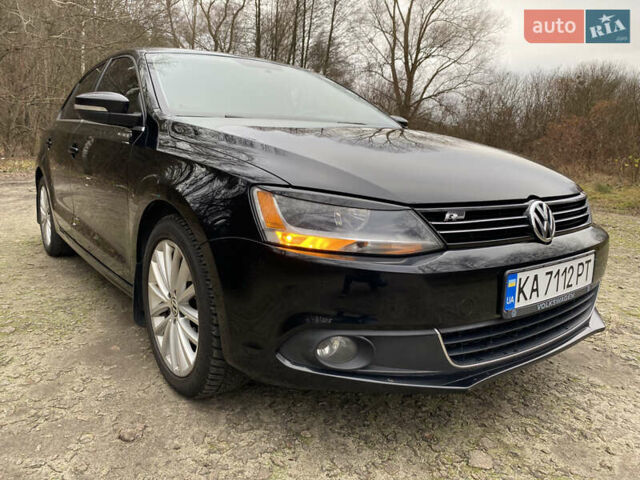 Черный Фольксваген Джетта, объемом двигателя 2.47 л и пробегом 239 тыс. км за 9900 $, фото 7 на Automoto.ua