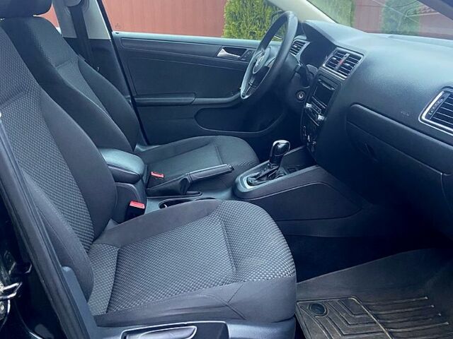 Черный Фольксваген Джетта, объемом двигателя 2 л и пробегом 267 тыс. км за 8300 $, фото 9 на Automoto.ua