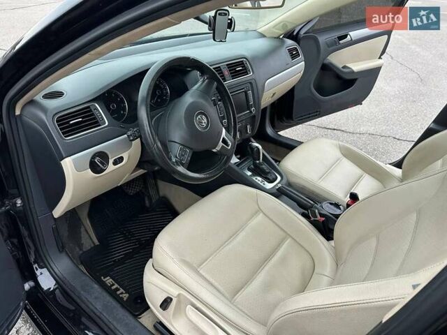 Чорний Фольксваген Джетта, об'ємом двигуна 1.8 л та пробігом 183 тис. км за 8800 $, фото 10 на Automoto.ua