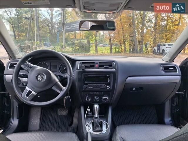 Фольксваген Джетта 2013 в Львове на Automoto.ua Черный Фольксваген Джетта, объемом двигателя 1.97 л и пробегом 278 тыс. км за 8499 $, фото 6 на Automoto.ua